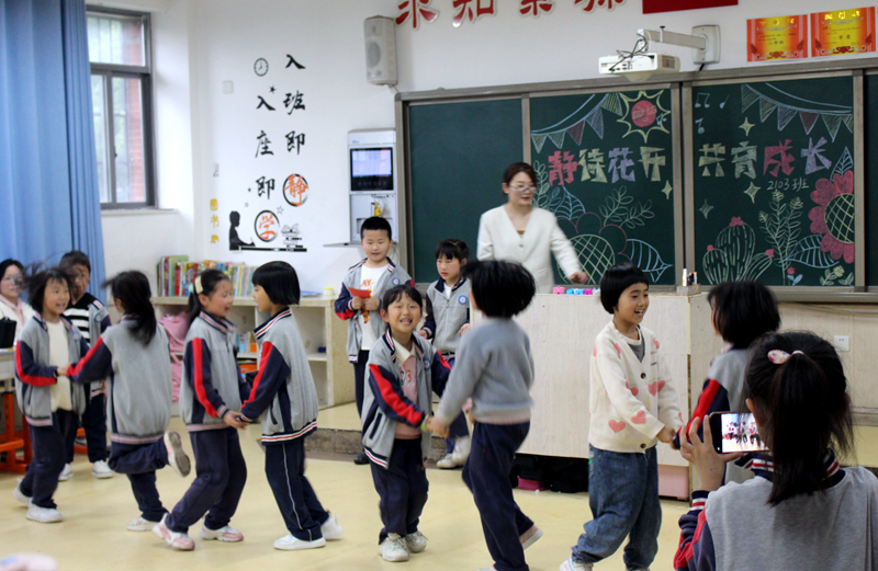 相约春日  共育未来——知源学校二、三年级家长开放日活动圆满落幕