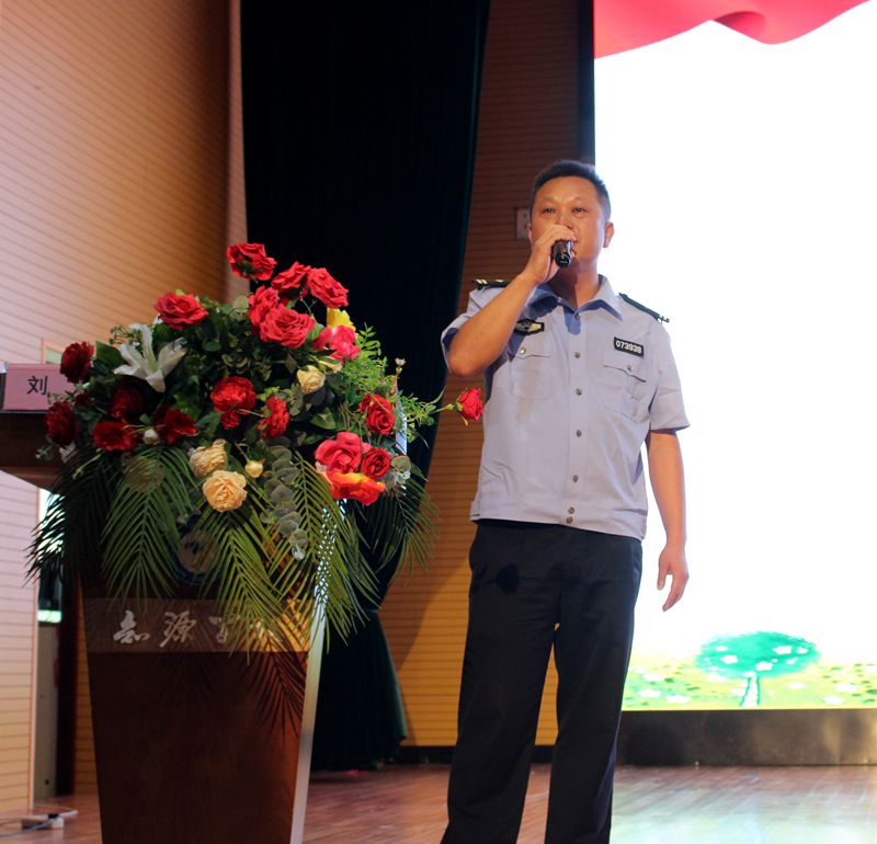 学法守法明是非 拒欺防诈伴成长 ——知源学校“行为约束与校园霸凌”法治进校园专题讲座