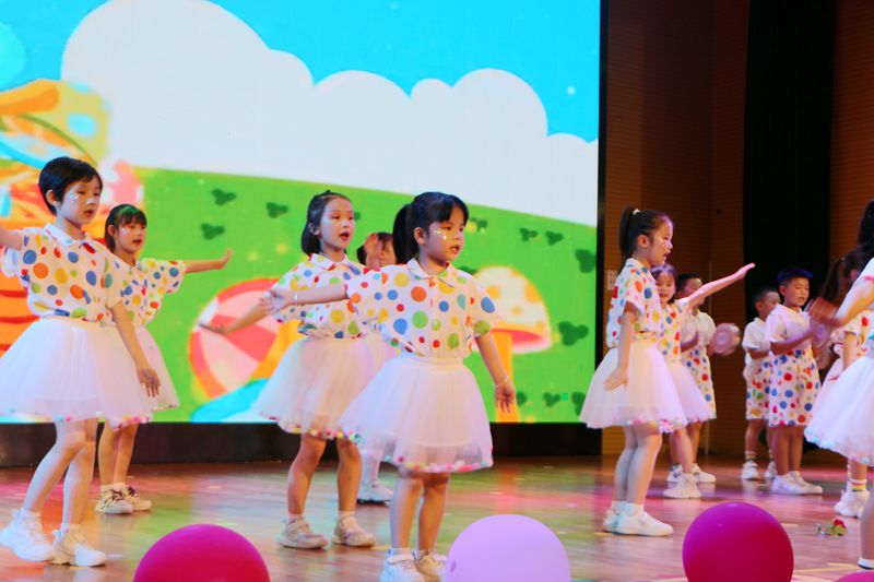 “社”彩缤纷，“团”聚梦想 ——知源学校小学部社团成果展精彩绽放