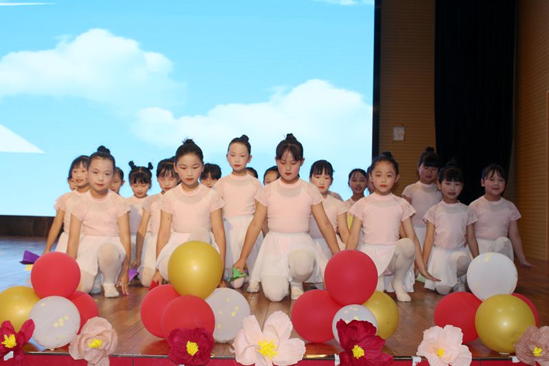 “社”彩缤纷，“团”聚梦想 ——知源学校小学部社团成果展精彩绽放