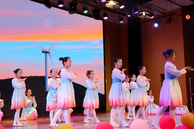 “社”彩缤纷，“团”聚梦想 ——知源学校小学部社团成果展精彩绽放
