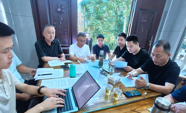 破局突围谋发展 五年蓝图明方向——湘阴县知源学校行政班子赴炎陵开展专题学习