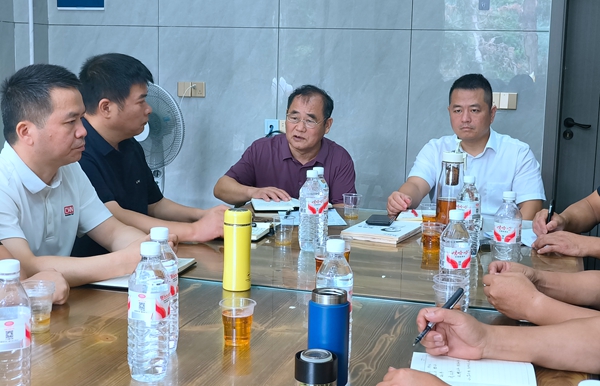 破局突围谋发展 五年蓝图明方向——湘阴县知源学校行政班子赴炎陵开展专题学习