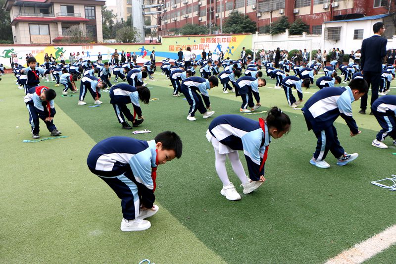 携手育新芽,共待满园春——知源学校小学部一、二年级家长会圆满结束