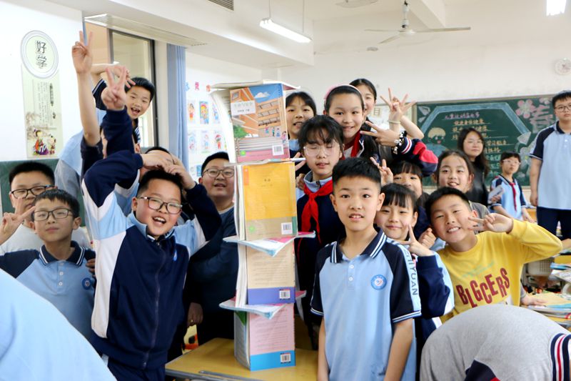 叠书趣无限，成长心相伴 ——知源学校开展“书本叠叠乐”心理健康团体辅导活动