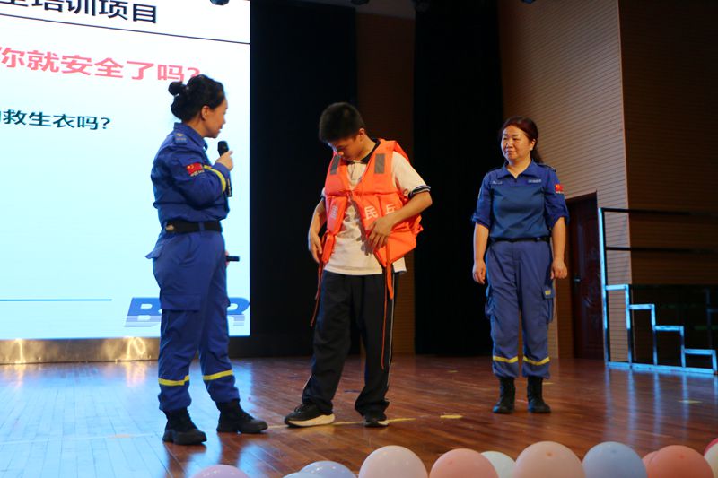 知源学校初中部开展防溺水安全主题教育会